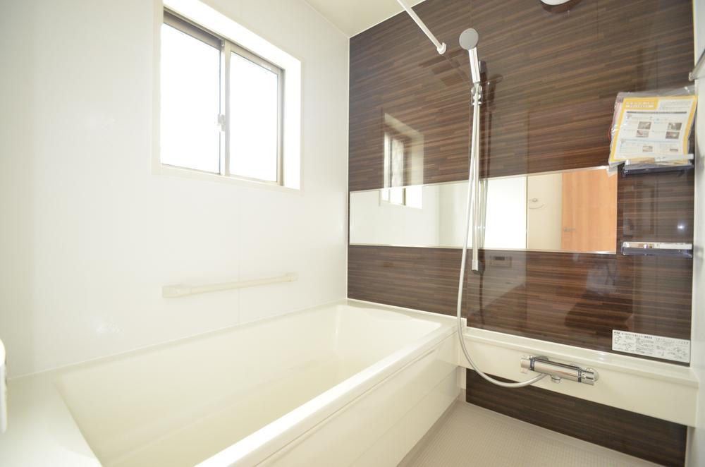 Bathroom. Please heal the fatigue of the day stretched out his leg in a large bath ☆