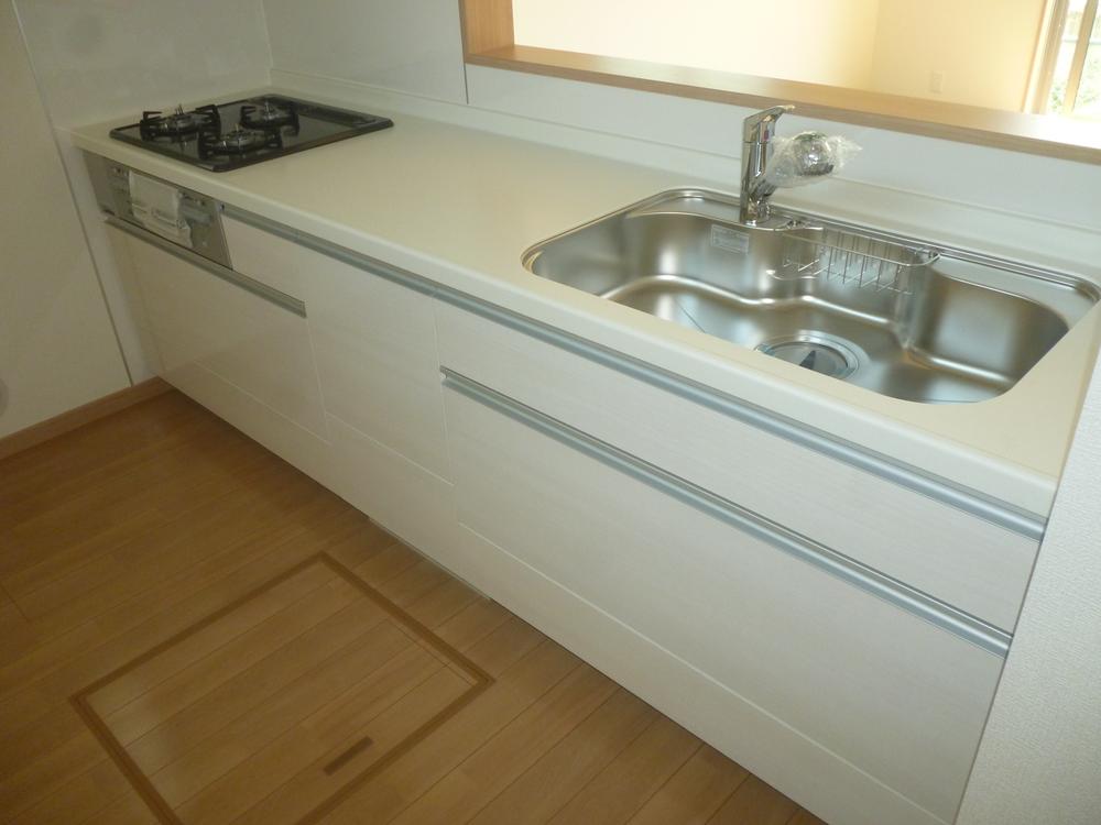 Same specifications photos (living). Fast plus adoption