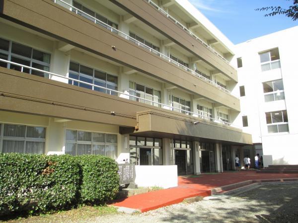 Junior high school. 900m to Otani junior high school