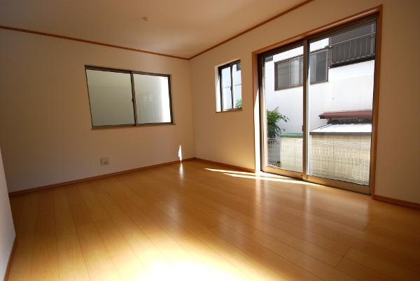 Living. Indoor (10 May 2013) Shooting