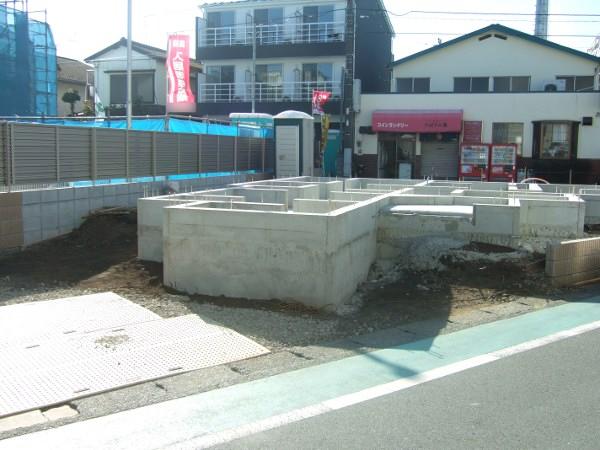 Local appearance photo. Local (11 May 2013) Shooting