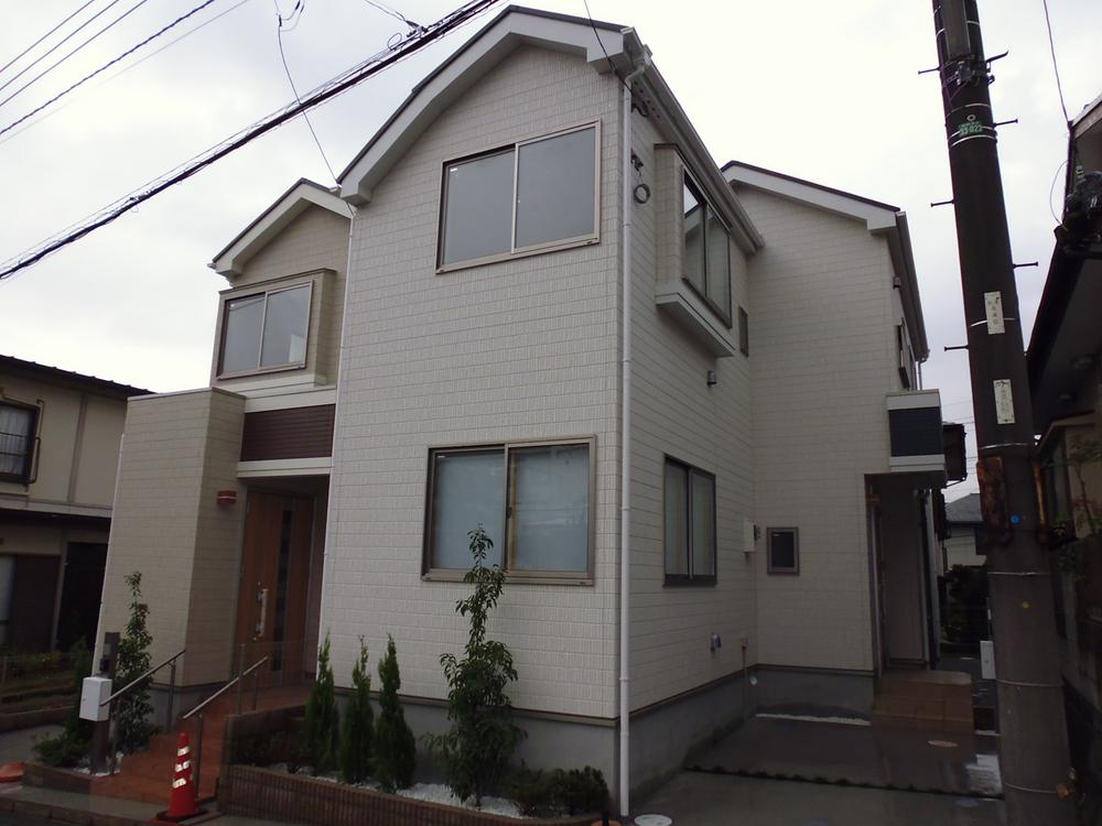 Local appearance photo. Local (11 May 2013) shooting 1 Building