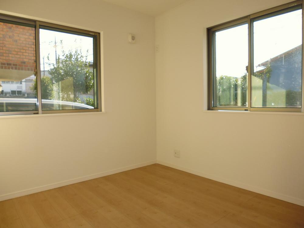 Non-living room. Indoor (11 May 2013) Shooting