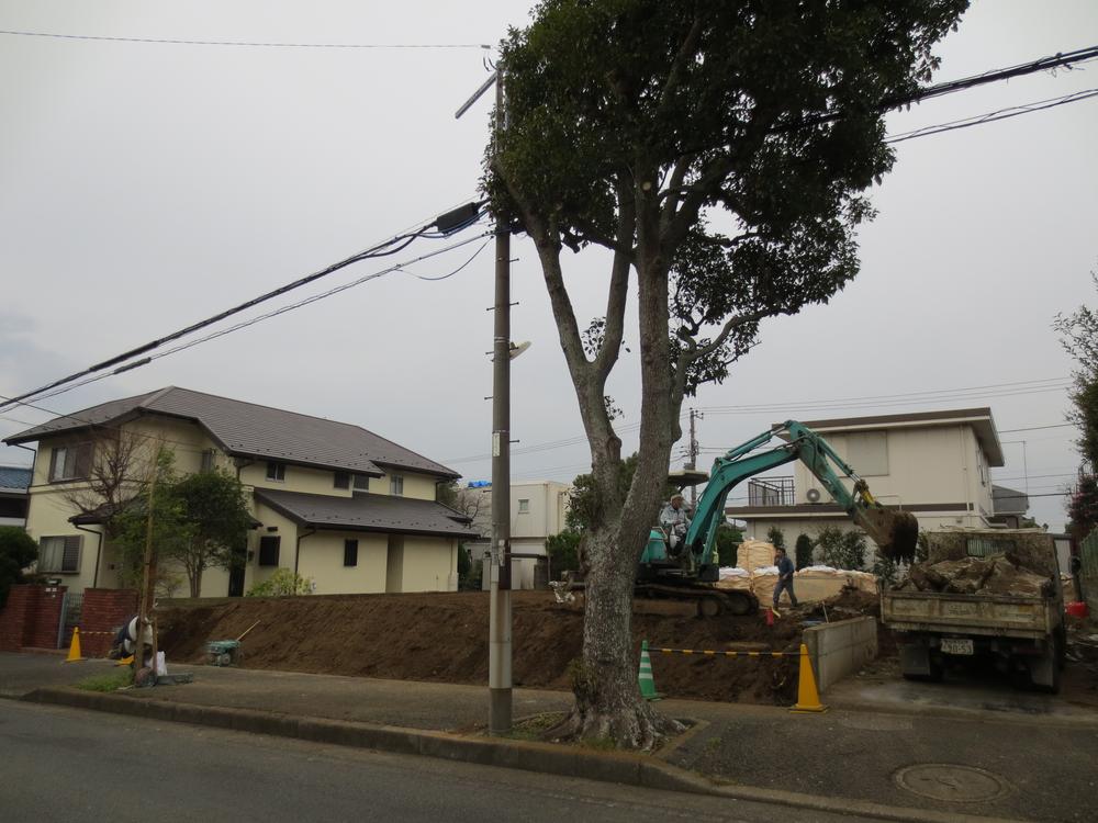 Local land photo. Local (11 May 2013) Shooting