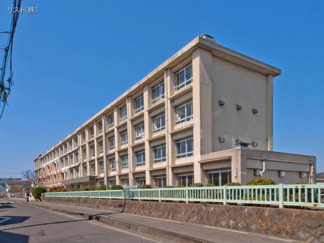 Primary school. 490m Fujisawa Municipal Hatori elementary school to Fujisawa Municipal Hatori Elementary School Distance 490m