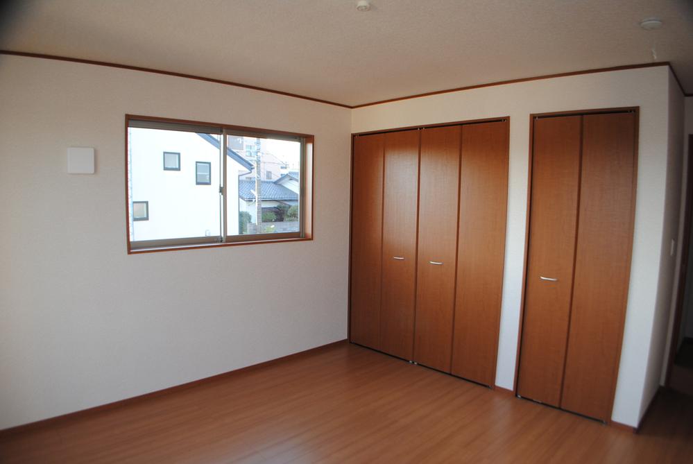 Non-living room. Indoor (11 May 2013) Shooting