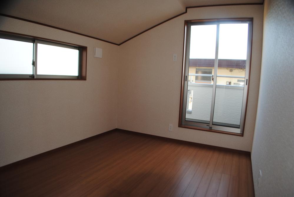 Non-living room. Indoor (11 May 2013) Shooting