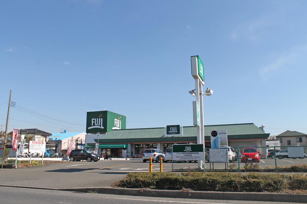 Supermarket. Fuji until Kurami shop 2848m