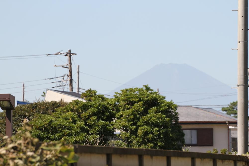 Other. View from local (Fuji)