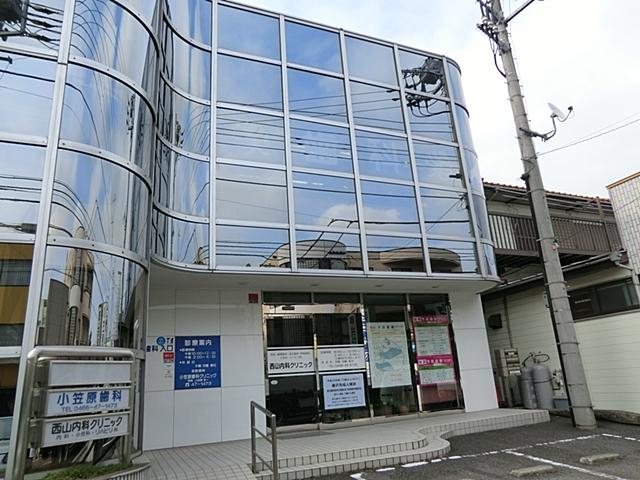 Hospital. 480m to Zhongshan internal medicine clinic