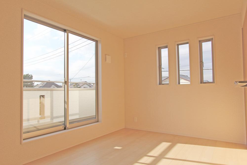 Non-living room. Indoor (12 May 2013) Shooting