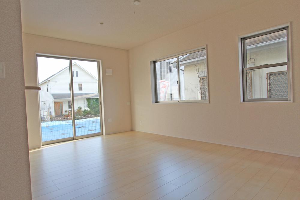 Living. Indoor (12 May 2013) Shooting