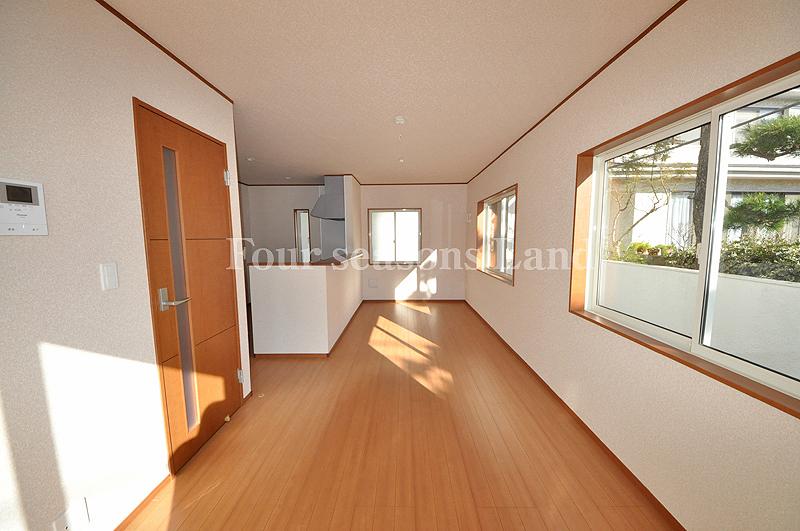 Living. Indoor (12 May 2013) Shooting Building 2