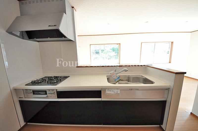 Kitchen. Indoor (12 May 2013) Shooting Building 2