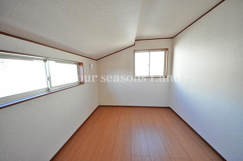 Non-living room. Indoor (12 May 2013) Shooting Building 2