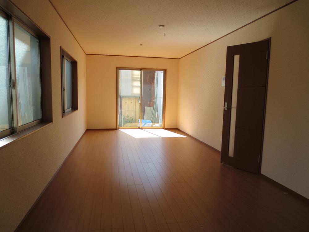 Living. Indoor (10 May 2013) Shooting