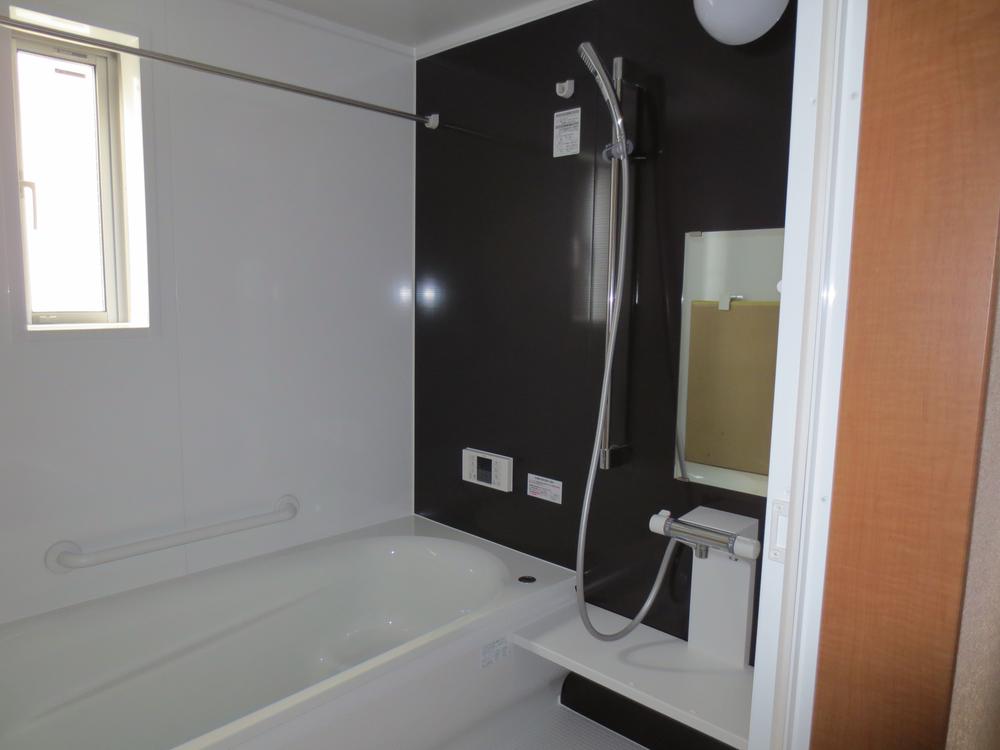 Bathroom. Indoor (10 May 2013) Shooting