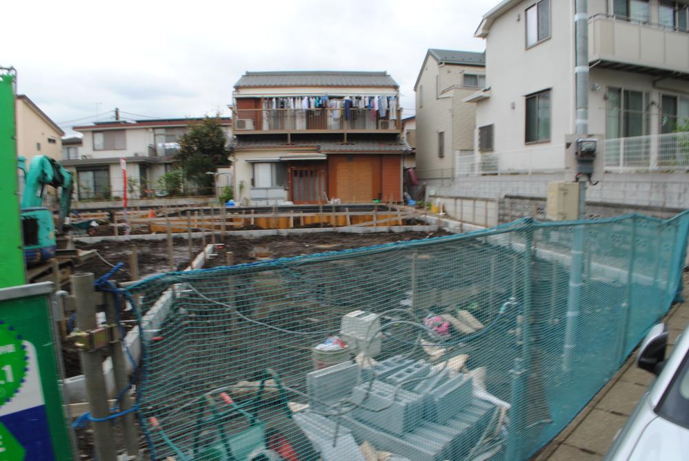 Local appearance photo. Local (10 May 2013) Shooting