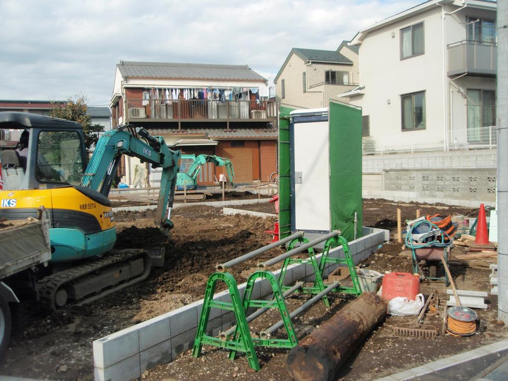 Local appearance photo. Local (10 May 2013) Shooting