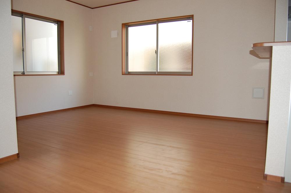 Living. Local (11 May 2013) Shooting