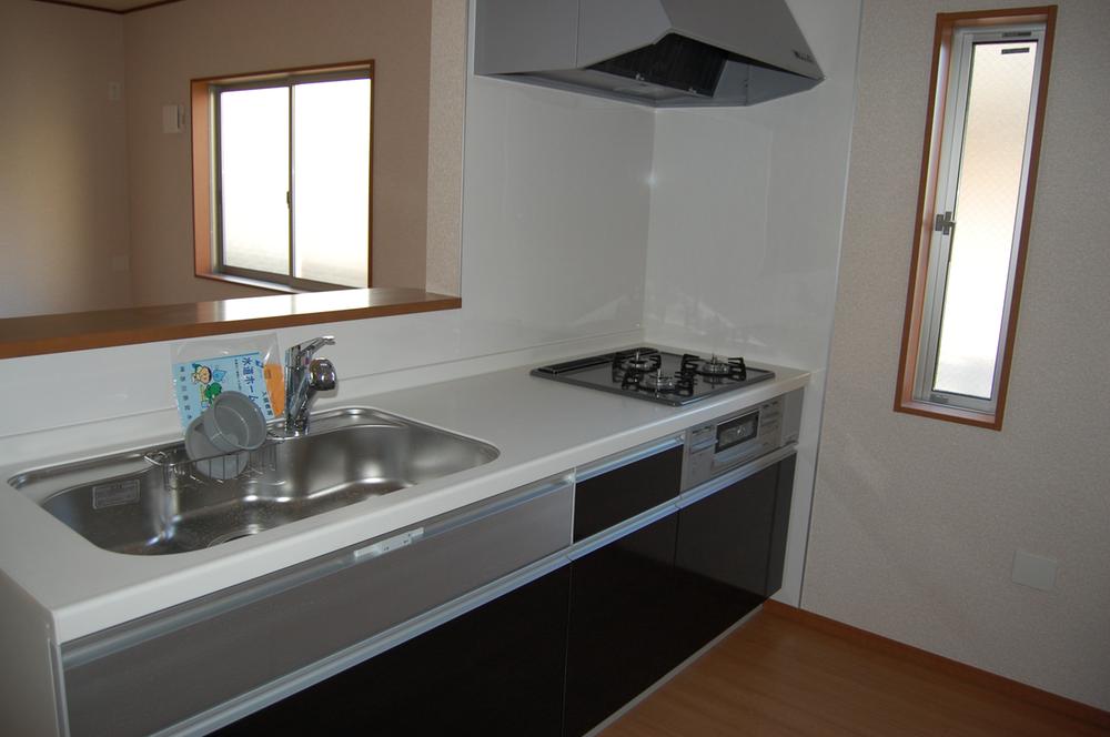 Kitchen. Indoor (11 May 2013) Shooting