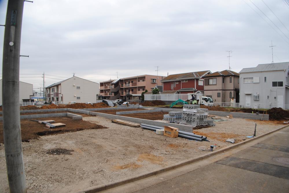 Local appearance photo. Local (11 May 2013) Shooting