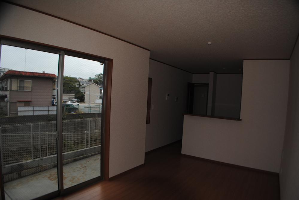 Living. Local (10 May 2013) Shooting