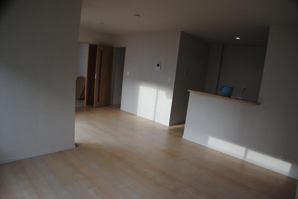 Living. Local (12 May 2013) Shooting