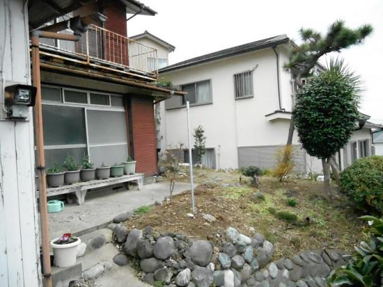 View photos from the local. Local (12 May 2013) Shooting