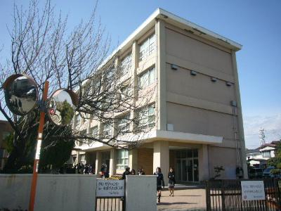 Junior high school. Kugenuma 1700m until junior high school