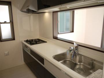 Kitchen. Local (11 May 2013) Shooting