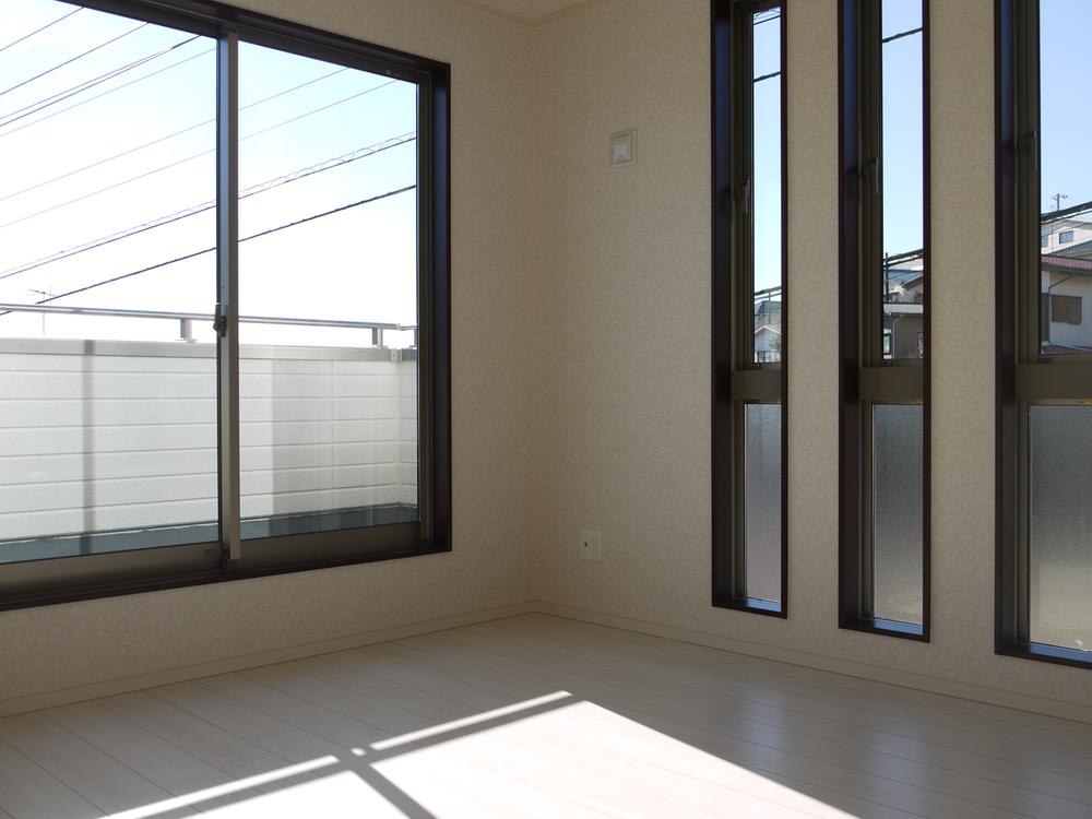 Non-living room. Indoor (12 May 2013) Shooting