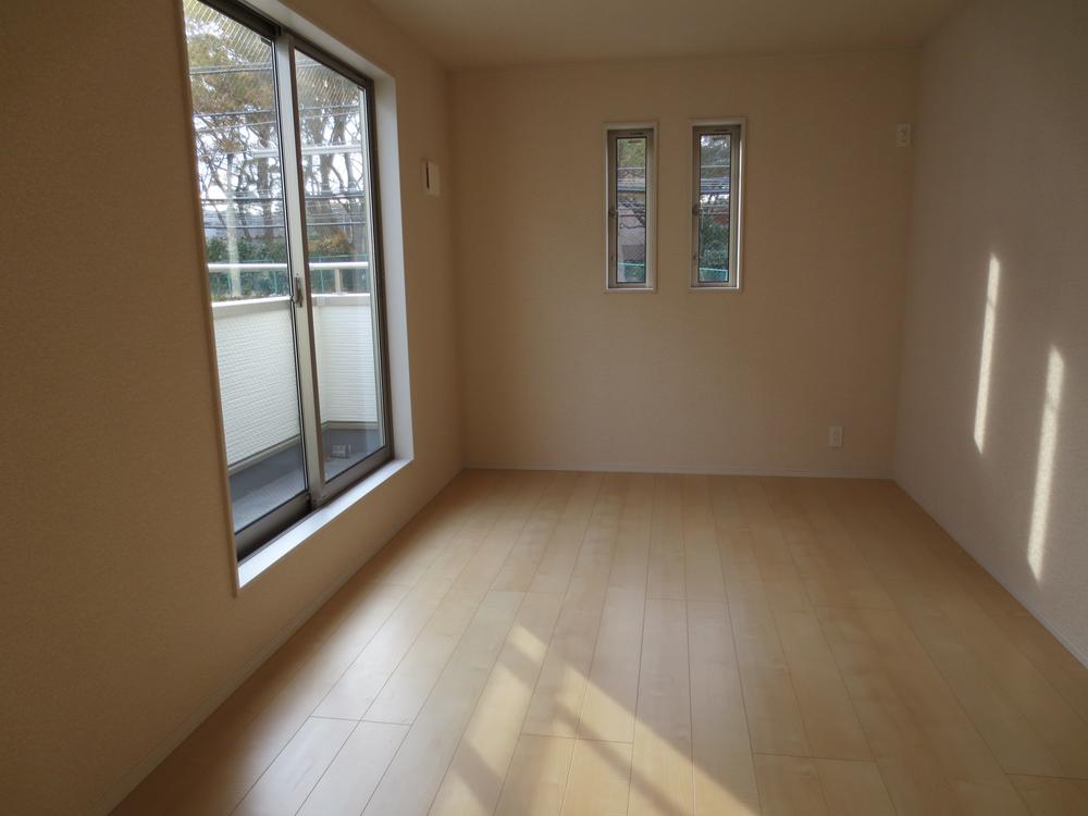 Non-living room. Indoor (12 May 2013) Shooting