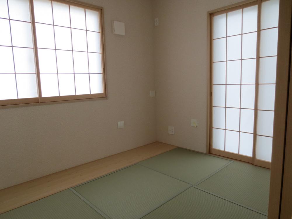 Non-living room. Indoor (12 May 2013) Shooting