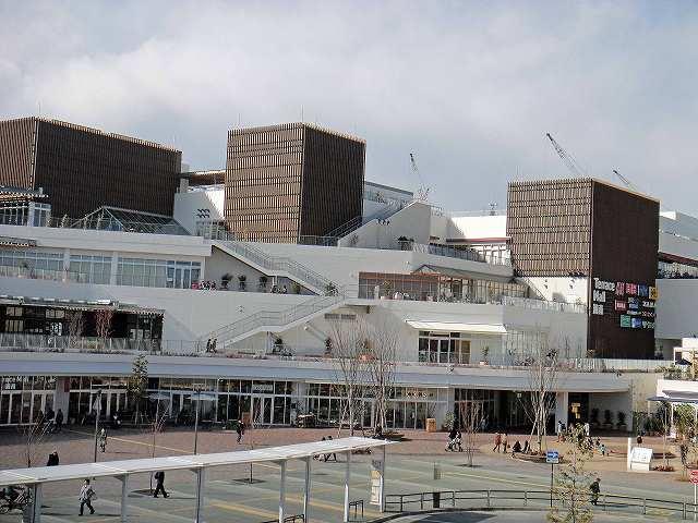 Shopping centre. 1350m to Terrace Mall Shonan