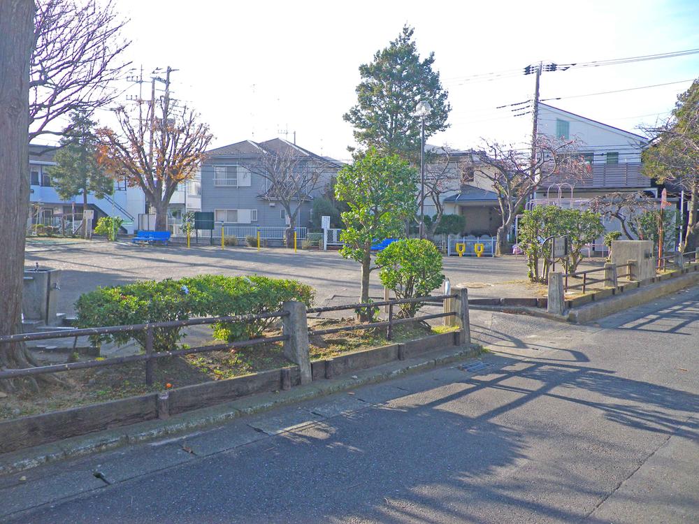 park. Taiyo is 230m nearby Taiyo park to the park. There is also a sandbox and playground equipment.