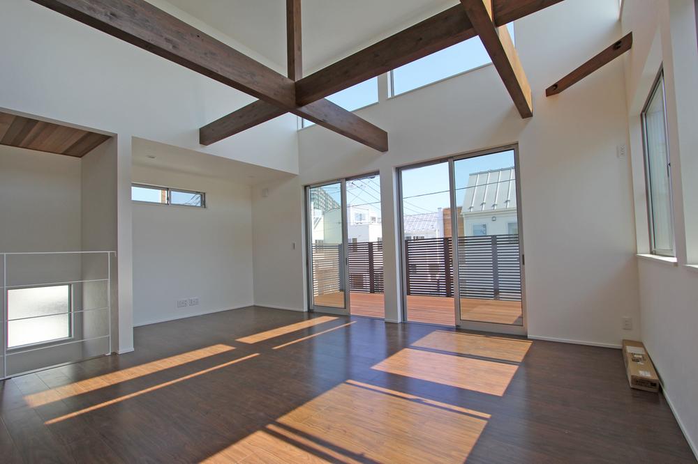 Same specifications photos (living). ( Building) same specification