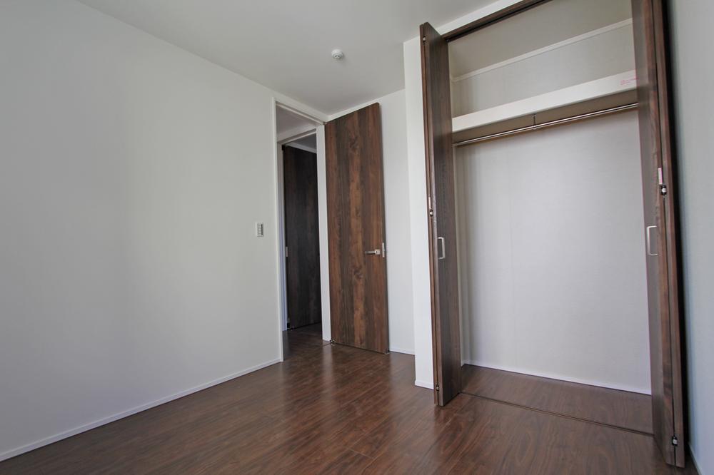 Same specifications photos (Other introspection). Interior construction results