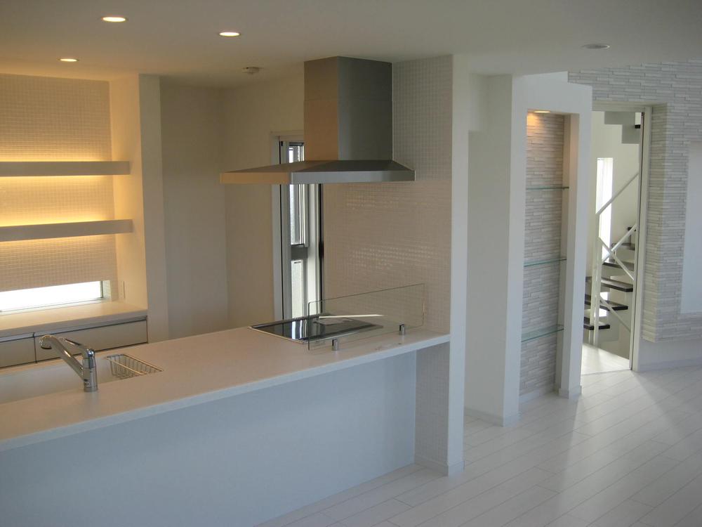 Building plan example (introspection photo). Neat kitchen island
