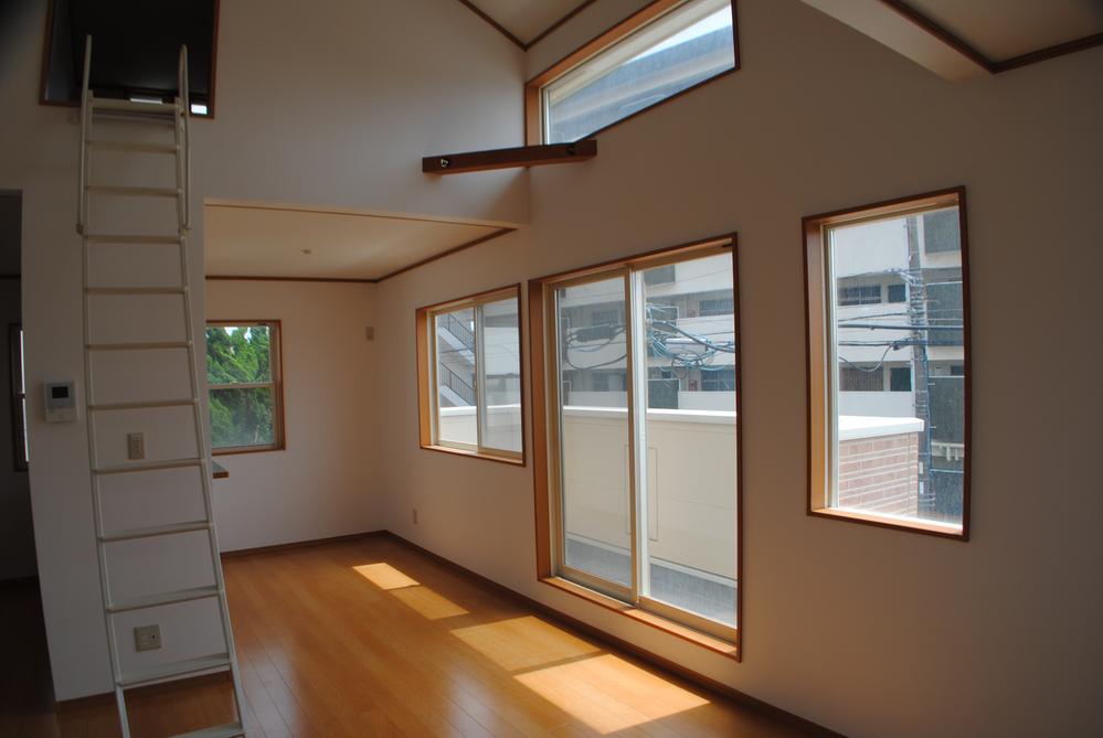 Living. Room (August 2013) Shooting