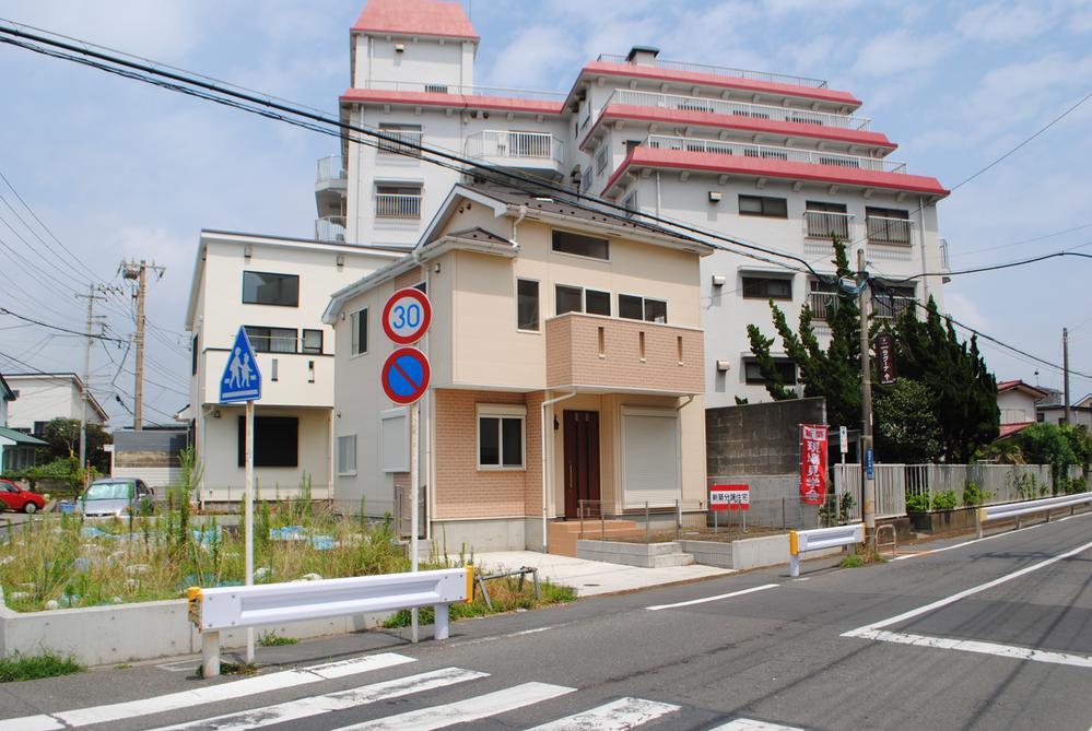 Local appearance photo. Local (August 2013) Shooting