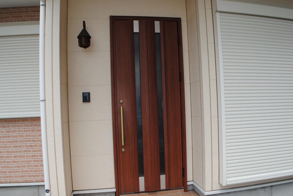 Entrance. Local (August 2013) Shooting