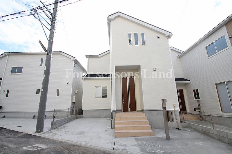 Local appearance photo. Local (September 2013) Shooting Building 2