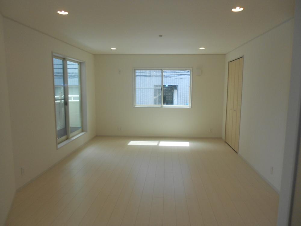 Living. Room (August 2013) Shooting  ※ 4 Building