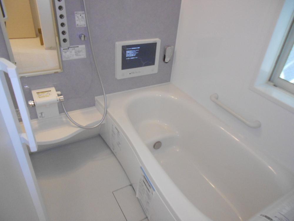 Bathroom. Room (August 2013) Shooting  ※ 4 Building