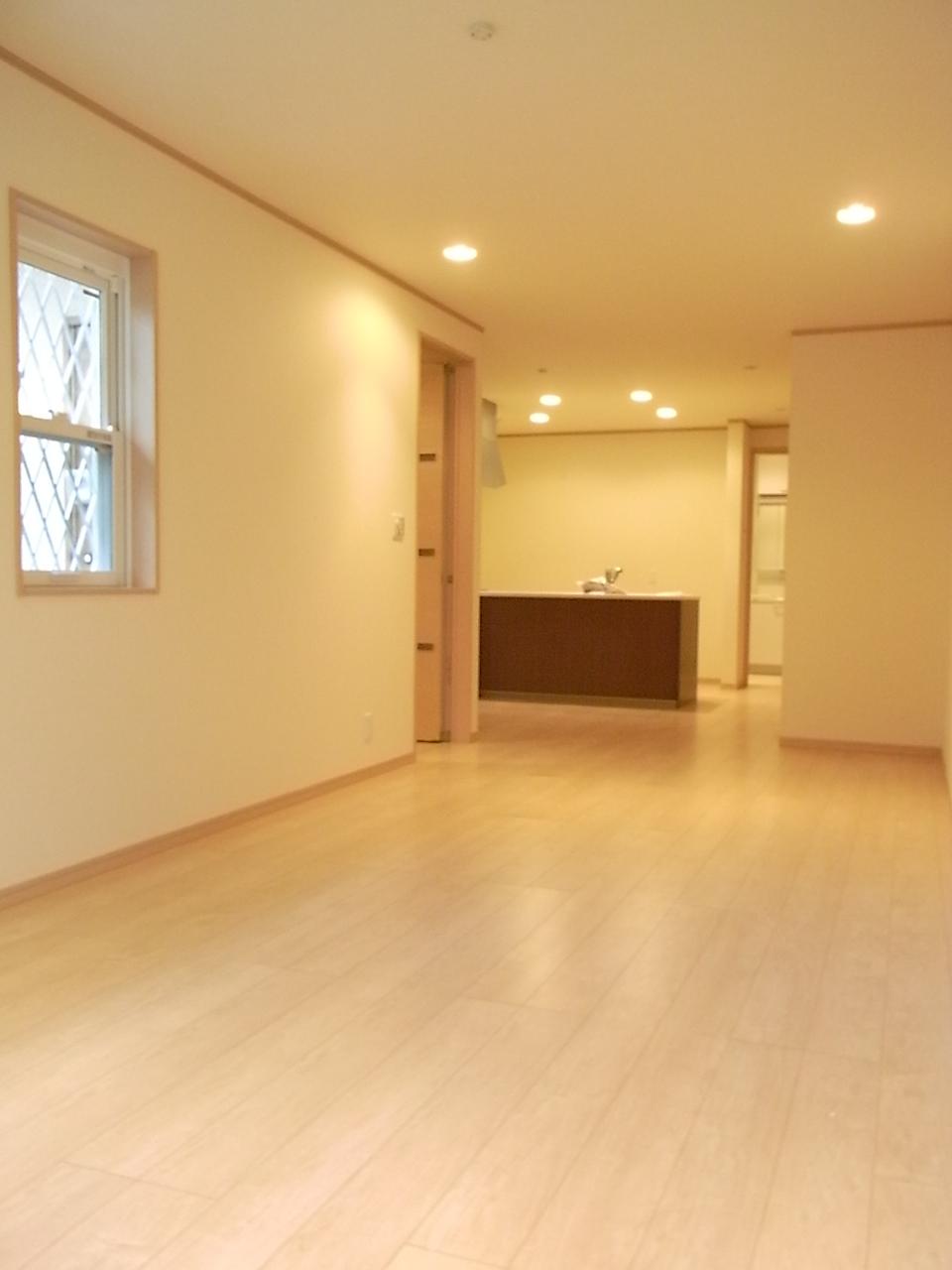 Living. Same specifications