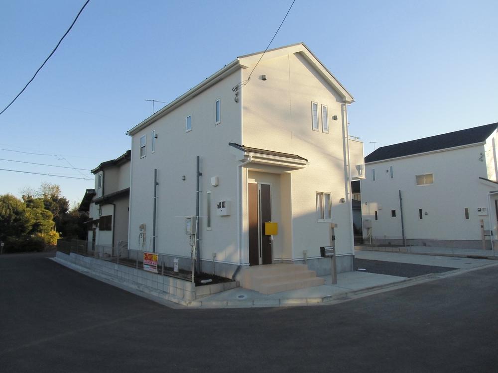 Local appearance photo. One Building appearance