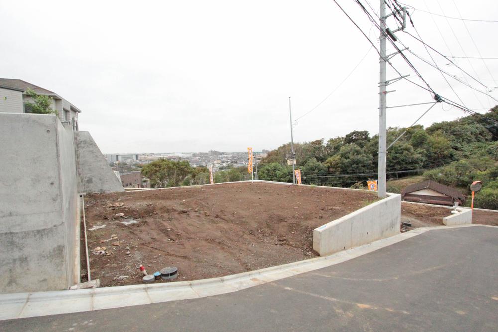 Local appearance photo. Local (10 May 2013) Shooting