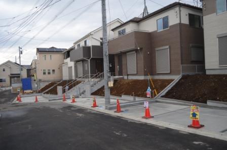 Local photos, including front road. Local (12 May 2013) Shooting