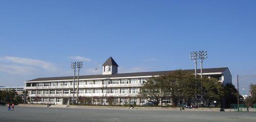 Junior high school. 866m until the Fujisawa Municipal Chogo junior high school